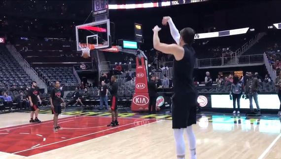 科沃尔赛前热身三分神准