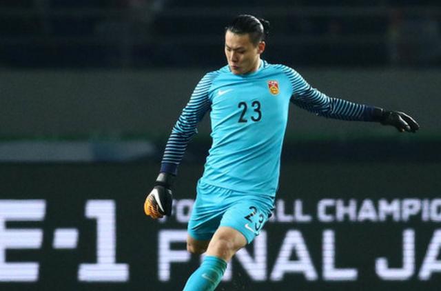 王大雷换发型被称赞变帅 告别小辫子短发更加精神