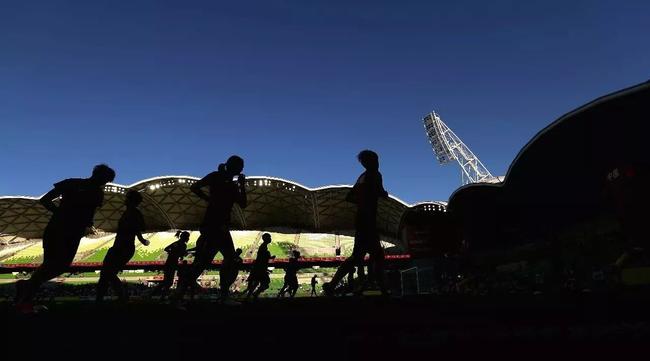 莫让足球成为孩子负担