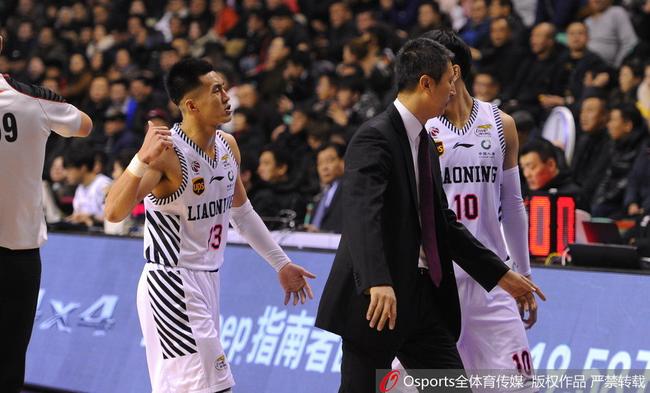 郭艾伦发挥出色