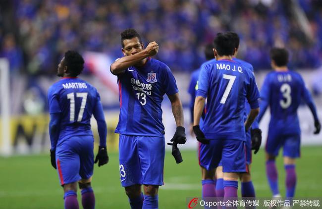 半场战罢，申花2-2战平悉尼。