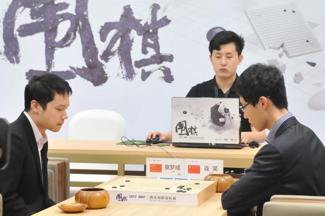 童梦成险胜连笑