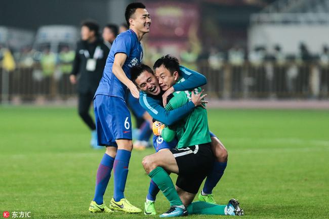 李帅:这赛季给自己打7分 不能因无冠就否定上港_中超_新浪竞技风暴_新浪网