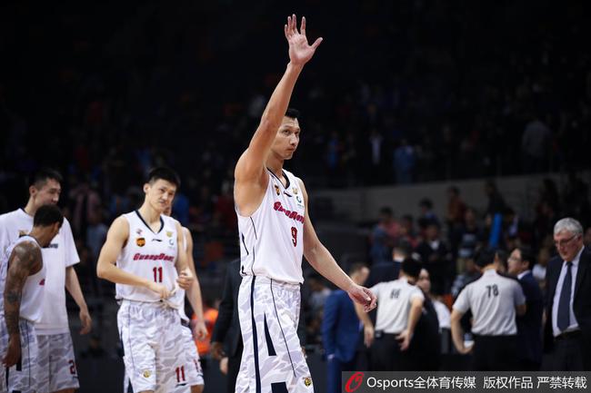 易建联此役砍下37分15篮板