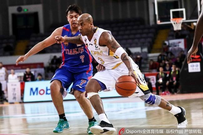 北控队主帅丁伟对于球队的表现很不满