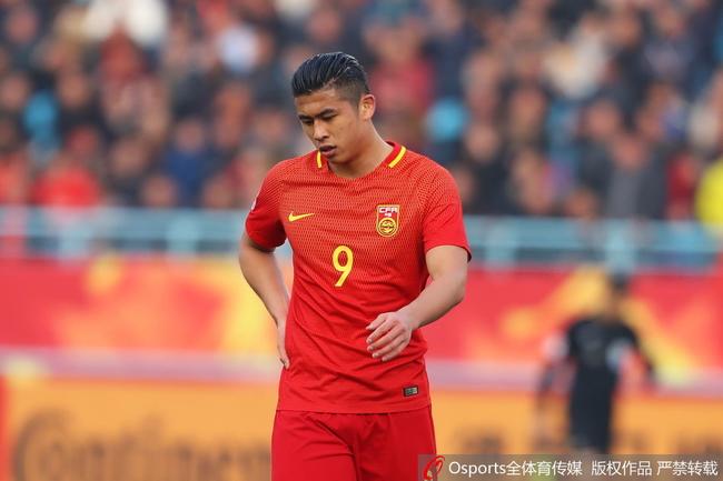 张玉宁落寞离场