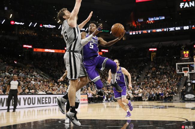 福克斯本场发挥足够出色