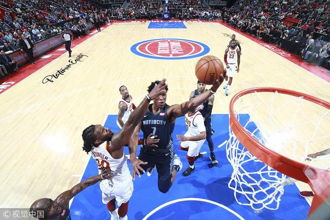 约翰逊连续打出反击