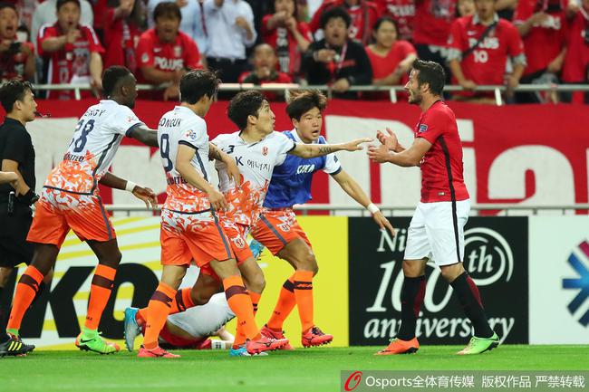 17年亚冠济州联与浦和大规模冲突