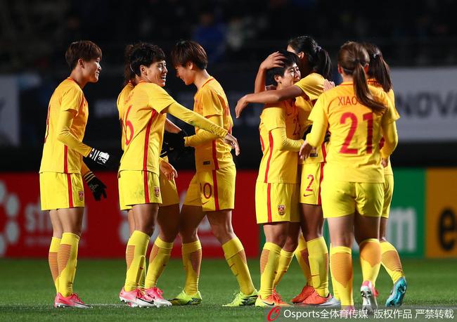 任桂辛打入一记漂亮吊射