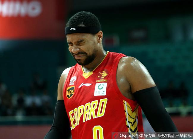 萨林杰下半场的强势发挥带队取胜