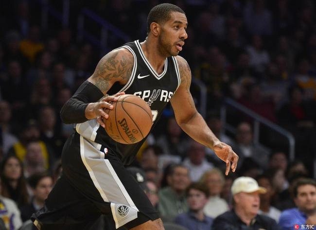 阿德还会留在马刺吗