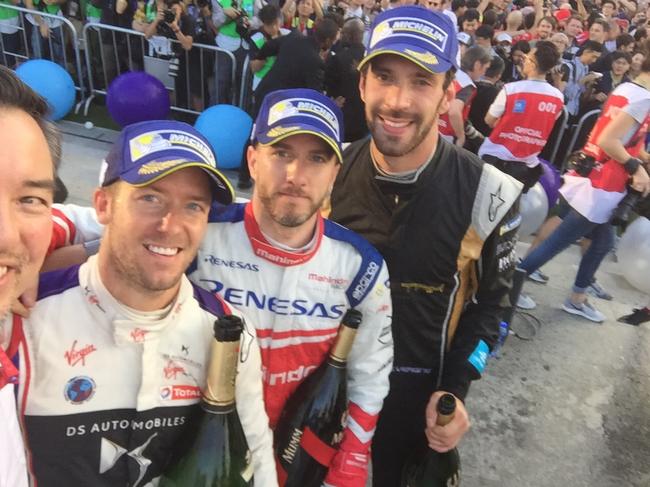 2017-2018FE电动方程式锦标赛香港站首回合前三名合影