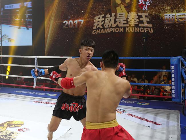 王虎（蓝方）在西安赛区比赛中