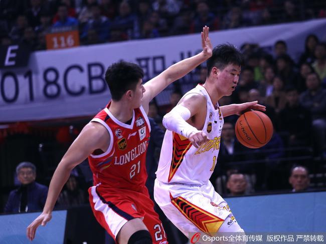 季后赛深圳对战广州