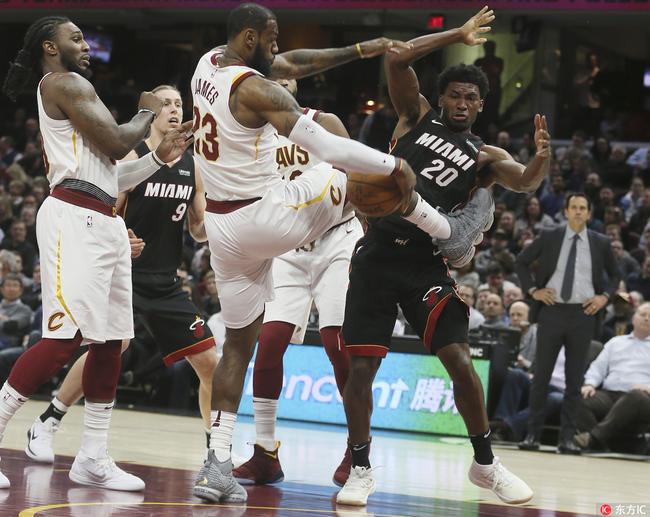 詹姆斯今天上半场0助攻却有6个失误