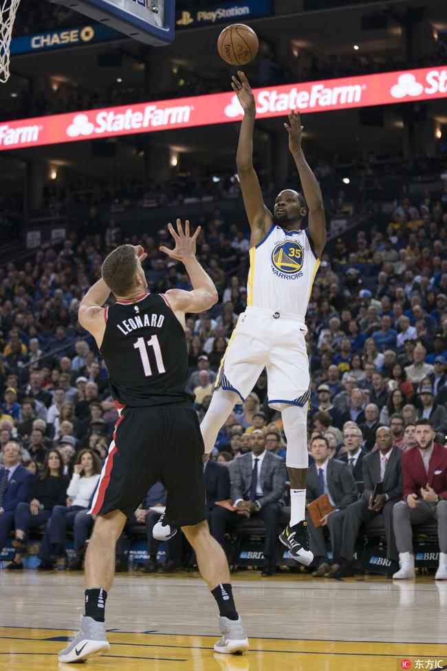 杜兰特最后还锁死了利拉德