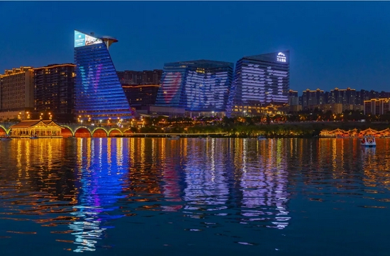 曲江地标曲江万众国际建筑获西安首个詹天佑奖