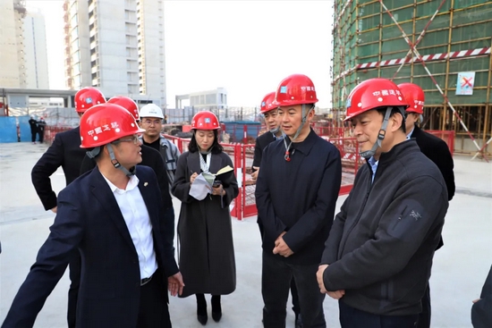 陈辉调研能源金贸区起步区二期建设进展情况_新浪陕西_新浪网