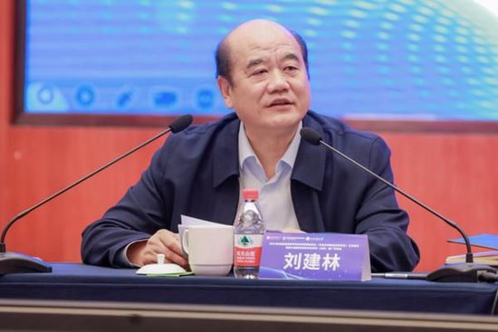 王小华教授和西北大学豆海锋教授作为国家本科教学成果奖获奖成果教师