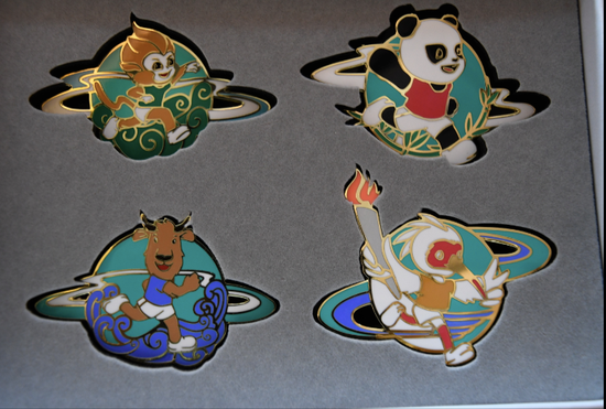 城市 > 正文  "带得走的秦岭四宝——吉祥娃娃"以十四运会吉祥物"朱朱