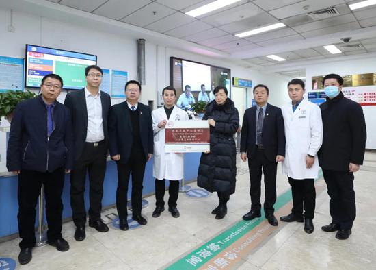 北大医院急诊科医生跑腿代挂联系北大医院急诊科医生跑腿代挂联系电话号码