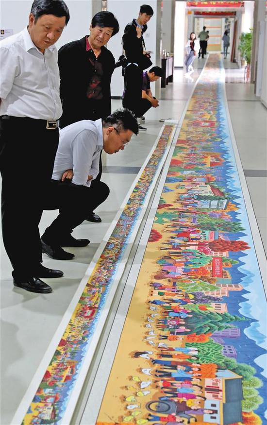 70位画家创作七十米长卷 户县农民画礼赞壮丽七十年