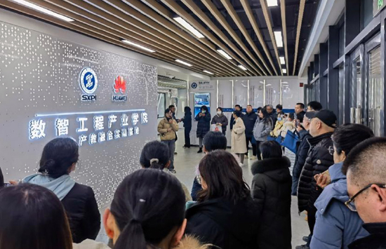 数智工程产业学院已成为校企深度融合的标杆