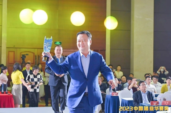 陕西柳林酒业集团董事长 付小铜