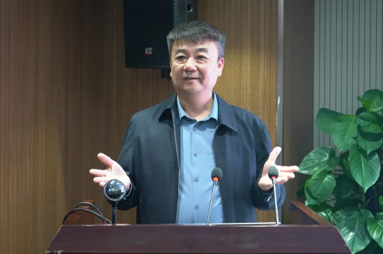 西安交通大学医学部人才培养处处长张明为学员开展讲座