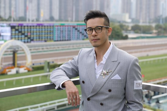 图:沈震轩盛装出席观赏赛事。