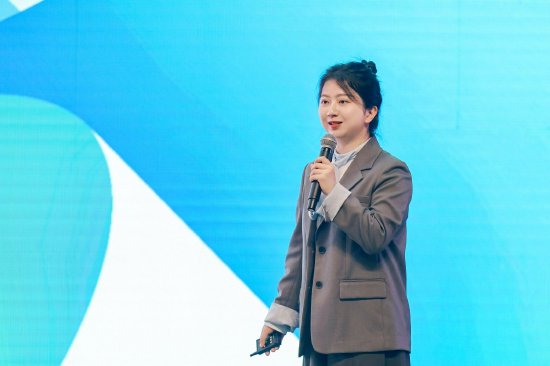 人居环境学院项目式教学主理人罗薇作《做中成长——场“土土的”项目旅行》主题分享