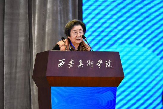 西安碑林博物馆副研究员、陕西省工艺美术大师、陕西省美术家协会会员王蒨致辞