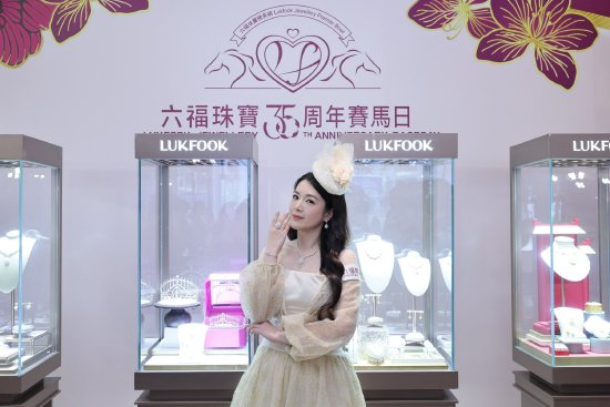 著名演员苟芸慧小姐