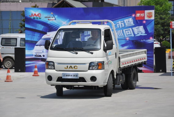 全面升级 江淮轿卡x5国六新品西安上市