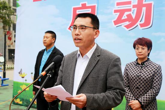 区政府副区长赵威