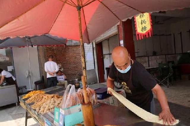 琼锅糖、蓼花糖…… 在秦镇找到了传统的儿时味道