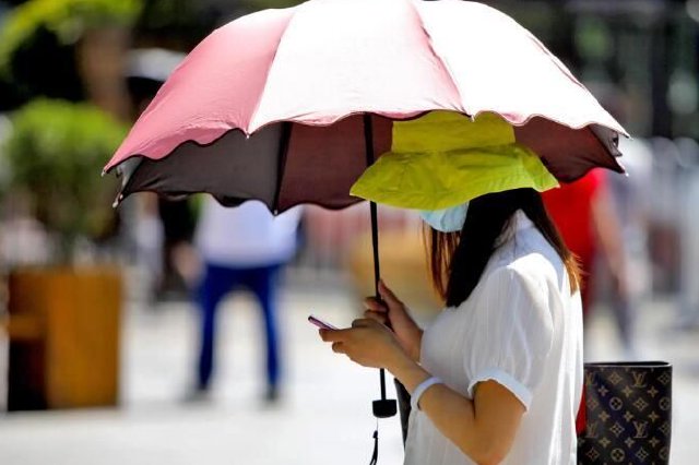 西安市气象台发布高温黄色预警 未来三天高温天气持续