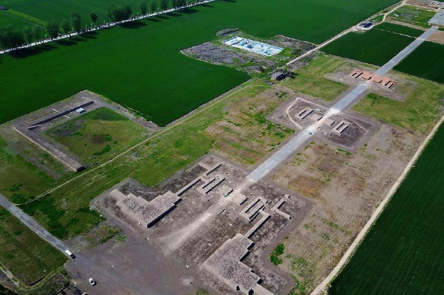 天空之眼瞰丝路：长安-天山廊道的路网