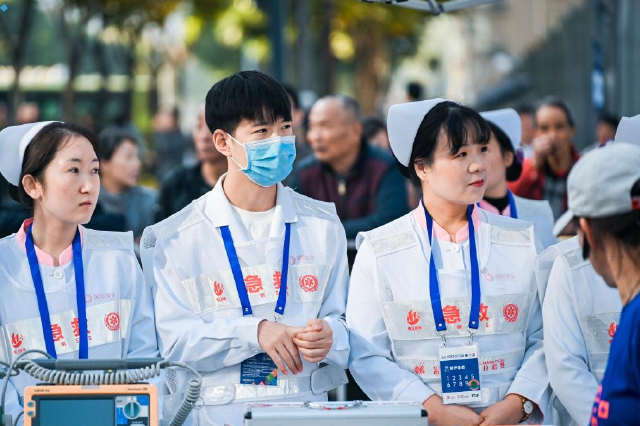 “西马”赛场外的最美风景线