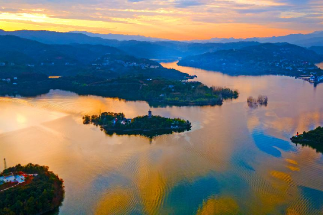 安康：秦巴美景入画来