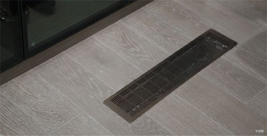 实体样板间内地面松风口