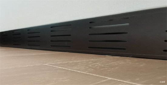 实体样板间内侧踢脚线送风口