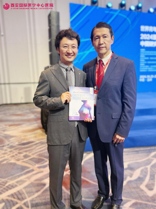 崔鑫主任&;蒲力群教授美国外科学院院士国际外科医生学院院士