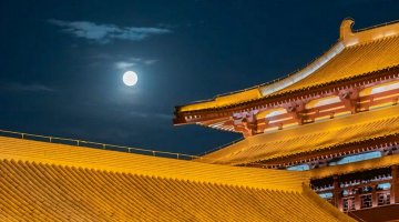 山河诗长安丨西安现绝美超级月亮