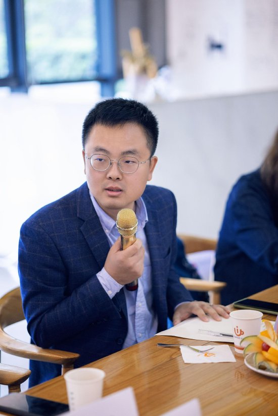 李祥 中国编辑学会办公室主任