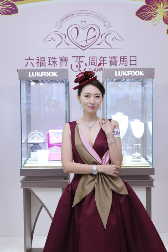 名人陈爽小姐
