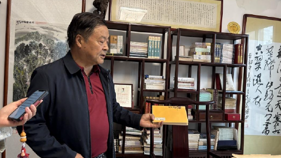 王渊平介绍王维诗歌艺术馆里的陈设