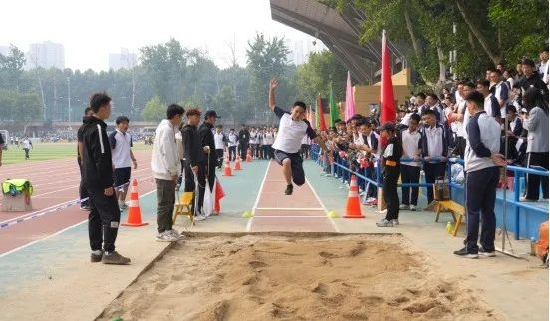 高中男子组跳远