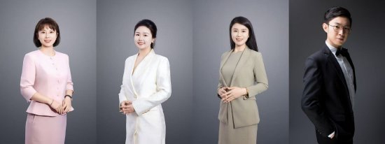 （图二）从左至右依次是杨华、李卓如、 刘晓、贺梓萱老师